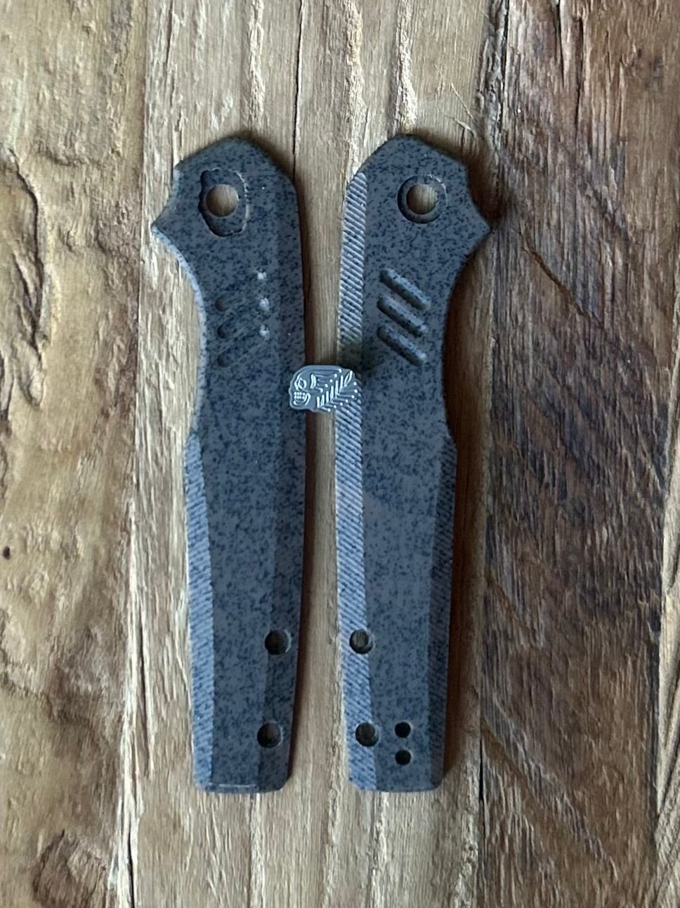 CIVIVI GUILE SCALE AND PIVOT- DARK EARTH GRIP-TEC